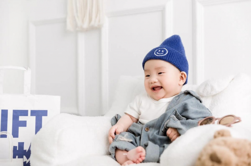 京山几个月宝宝会抬头 京山几个月宝宝会抬头